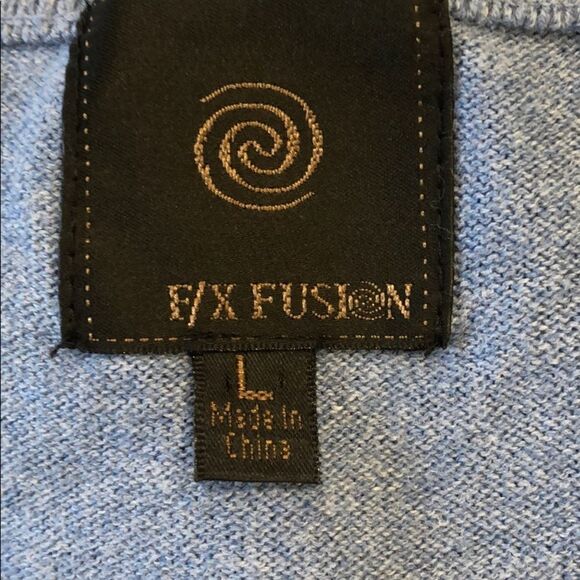 F/X Fusion V-Neck Sweater Sz. L - Picture 2 of 4